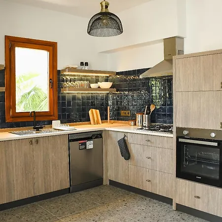 No 17 - ヴィラ Karaoz